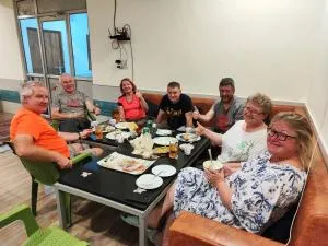 Sunrise Homestay Agra-Rooftop View Taj Mahal - Aharan