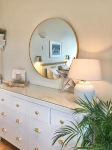 Coastal Chic waterfront studio