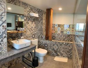 Phòng Hướng biển Giường Đôi có ban công (Sea View Double Room with Balcony)