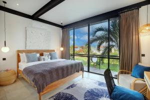 The NEW Canggu Life Style for Large Groups at Prime Location Fresh Posh LUXXE