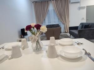 Umi Homestay, Laman Haris