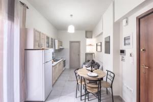 Cozy Cityscape Apartment in Athens