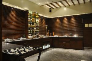Green Hotel & Restaurant