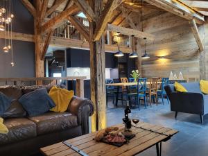 The Loft - unique apartment, NR MORZINE