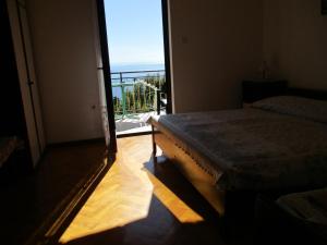 Apartment in Icici with sea view, terrace, Wi-Fi (4870-3)