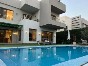 فيلا للايجار في جراند هايتس - ‘Izbat Yūsif Barrādah