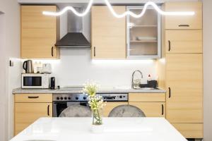 Venus Apartments - King Street V - Balcony