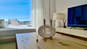 Lake24 CD256- CleverDetails, 3 bedroom apartment, sleeps 6, near to Falesia Beach and the Marina