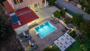 Villa Alex with private pool and jacuzzi