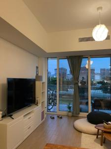 Modern 1 Bedroom Apartment Yas island with private beach