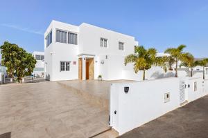 Villa Atlántica - Heated pool in Playa Blanca