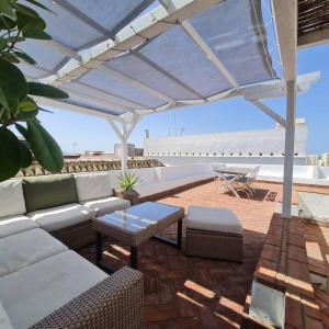 Centre old town rooftop apartment