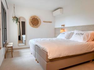 Villa Azure 8p. - Zazu Villas