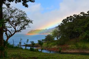 Villa Corazón - private beach at Lake Arenal