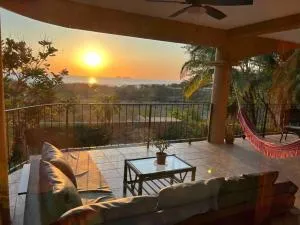 Magical 1 Bedroom Condo with Ocean View & Pool - Playa Danta