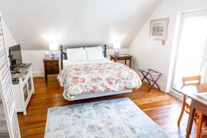 Budget Double Room room in Walnut Street Inn