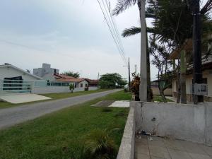 Linda Casa em Itapoá, balneário Paese