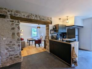 Gîte Vosgien Rénové avec Jardin, Proche Gérardmer et Activités de Plein Air - FR-1-589-600