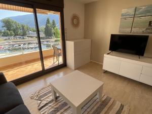 Appartements Appartement Aix-les-Bains, 2 pieces, 2 personnes - FR-1-617-80 : photos des chambres