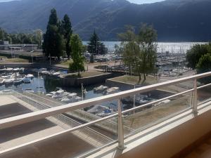 Appartements Appartement Aix-les-Bains, 2 pieces, 2 personnes - FR-1-617-80 : photos des chambres