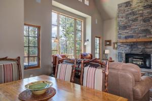 38A Cowboy Heaven by Moonlight Basin Lodging