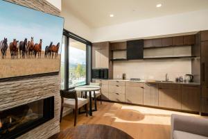 223 LakeLodge by Moonlight Basin Lodging