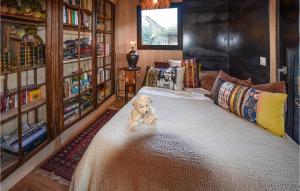 Maisons de vacances Nice Home In Robion With House A Panoramic View : photos des chambres