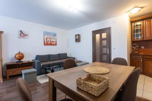 Karastoyanovis apartment 3