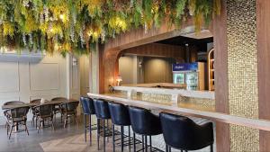 Montree Phuket Hotel