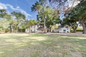 BELVEDERE Home with big pool-near Houston Downtown - Sealy