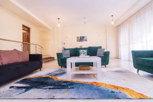 Acacia Bee 4 Bedroom