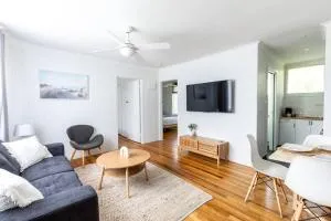 Orton Waves- Beach Life Awaits - 巴旺赫兹