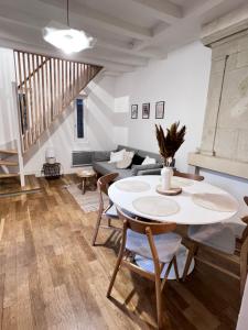 Le Jeanne, appartement en duplex proche forteresse et centre ville