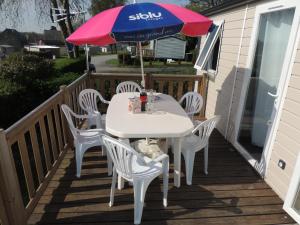 Chez Loulou et Belette MH048