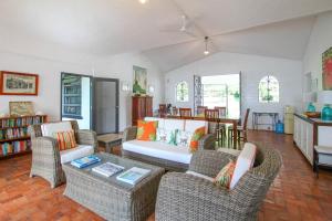 Freyers Well Bay House by Bluescape