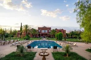 Nomadz Palace - Touggana