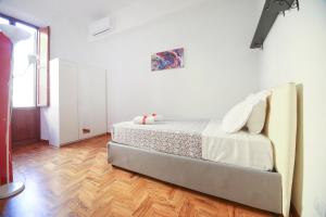 Rome Aparts - Deluxe Apartment with 3 bedrooms at St Peter square