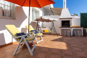 Happiness Corner by Fidalsa