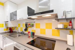 Happiness Corner by Fidalsa