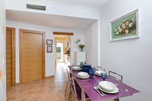 Happiness Corner by Fidalsa