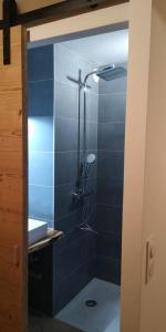 Appartements LOGEMENT 4 PERSONNES : photos des chambres