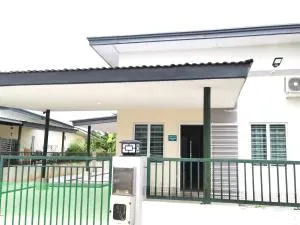 pen kyu house1 - Kampong Setebut