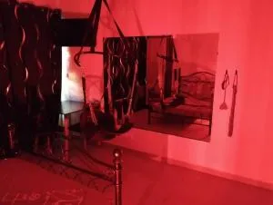 Loveroom - Trou Biron