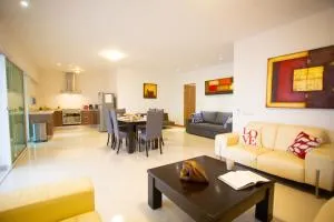 Preciosa vista, estilo, confort y buena ubicación - San Miguel De Los Garzo