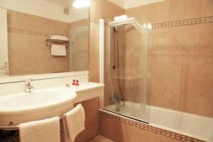 Appart'hotels Hotel & Residence Le Subrini : photos des chambres
