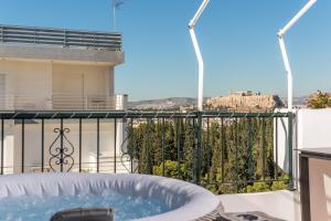 Amazing Acropolis View Penthouse Apartment With Jacuzzi