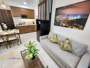 3 Bedroom Corner Panoramic View