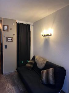 Charmant studio au pieds des remontées mécaniques.