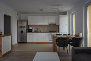 JAD Luxury 3 Rooms Apartments Urban Plaza