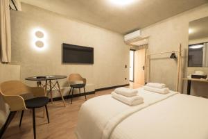 Deluxe Double Room room in AthensOwl